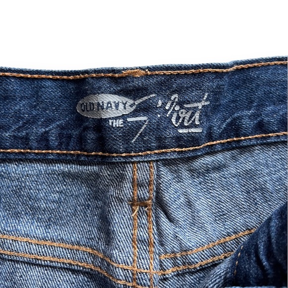 Old Navy The Flirt Distressed Jean Denim Short - Picture 3 of 4